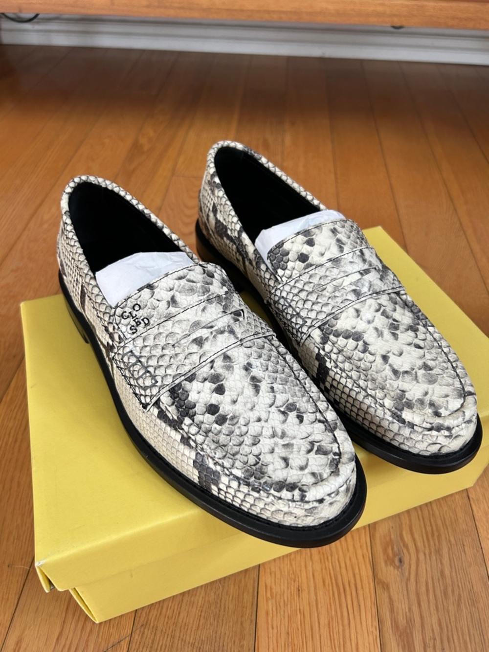 CLOSED Snakeskin-Pattern Penny Loafers size 41